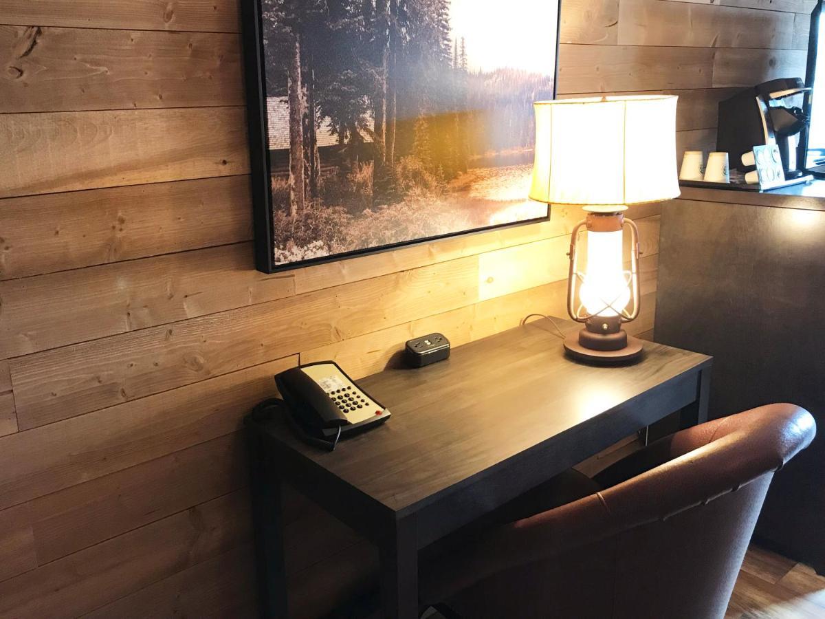 Copper River Inn Fort Frances Bagian luar foto