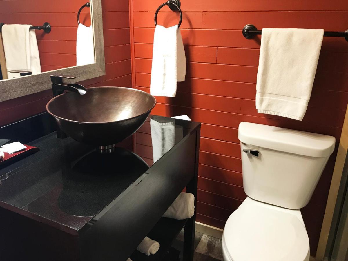 Copper River Inn Fort Frances Bagian luar foto